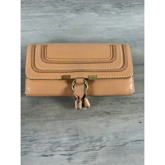 Chloe Maurice Tan Leather Wallet- Excellent Used Condition- Dust Bag Box Cert Au